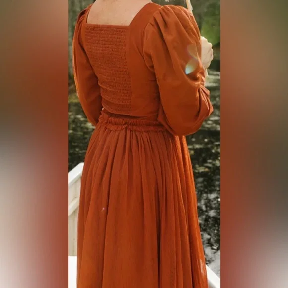 Ivy City Co. Dress NWT S Florence Midi Rust Tulle Sweatheart Smocked Puff Sleeve - Picture 2 of 10